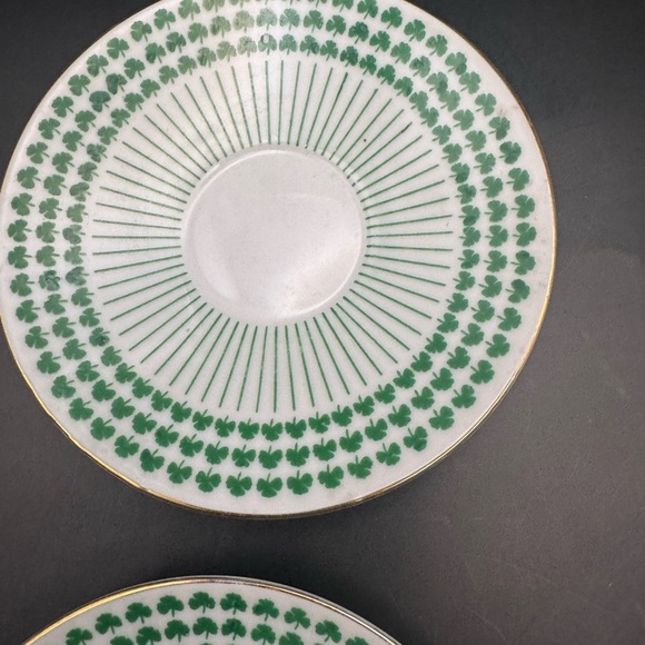 3 Demitasse Cups  & 4 Saucers NEIMAN MARCUS Japan 1970's SHAMROCK White/ Green - Picture 5 of 16